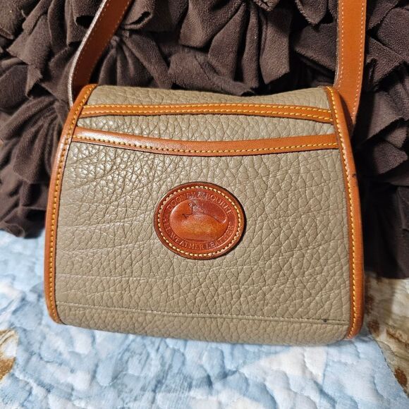 RARE Vintage Dooney and Bourke AWL 90s Mini  Crossbody - Picture 2 of 8